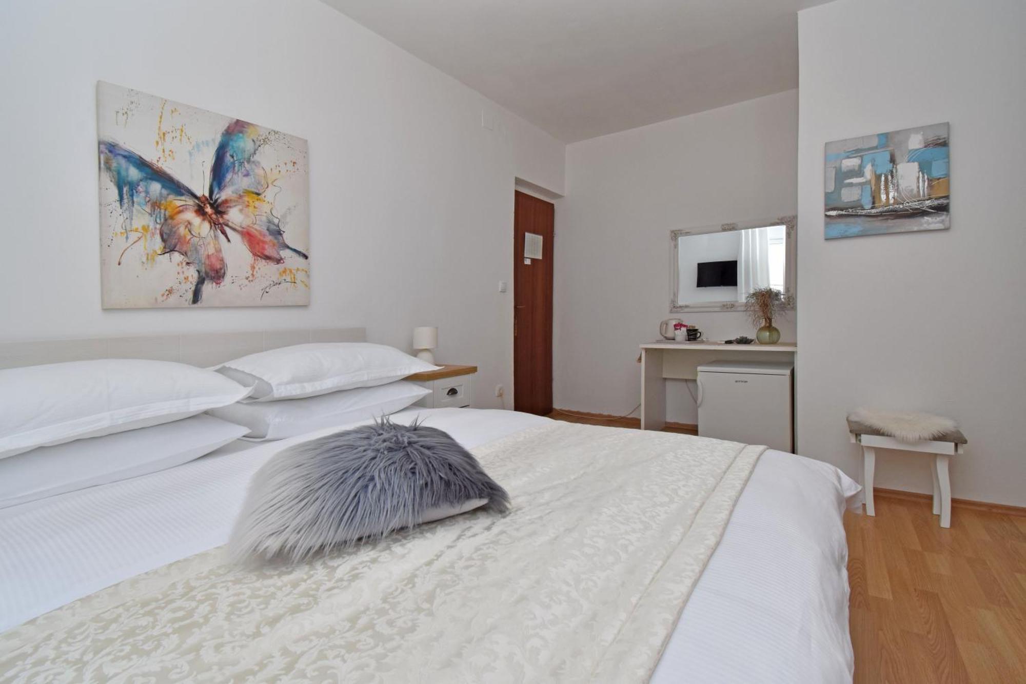Apartment & Rooms Meri Tučepi Kültér fotó