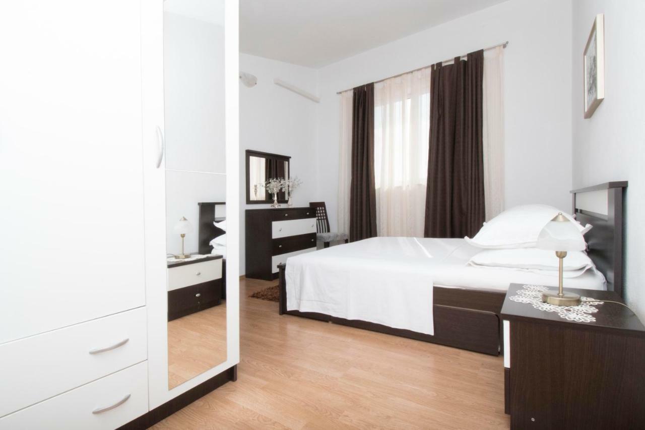 Apartment & Rooms Meri Tučepi Kültér fotó